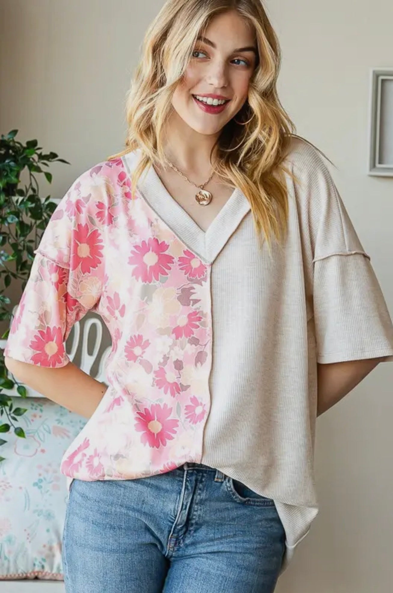 ET7547-12 Solid and Floral Top-Peach