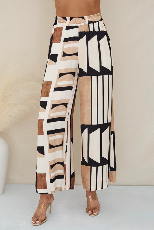 Geometric Multi Color Print Pants w/Pockets